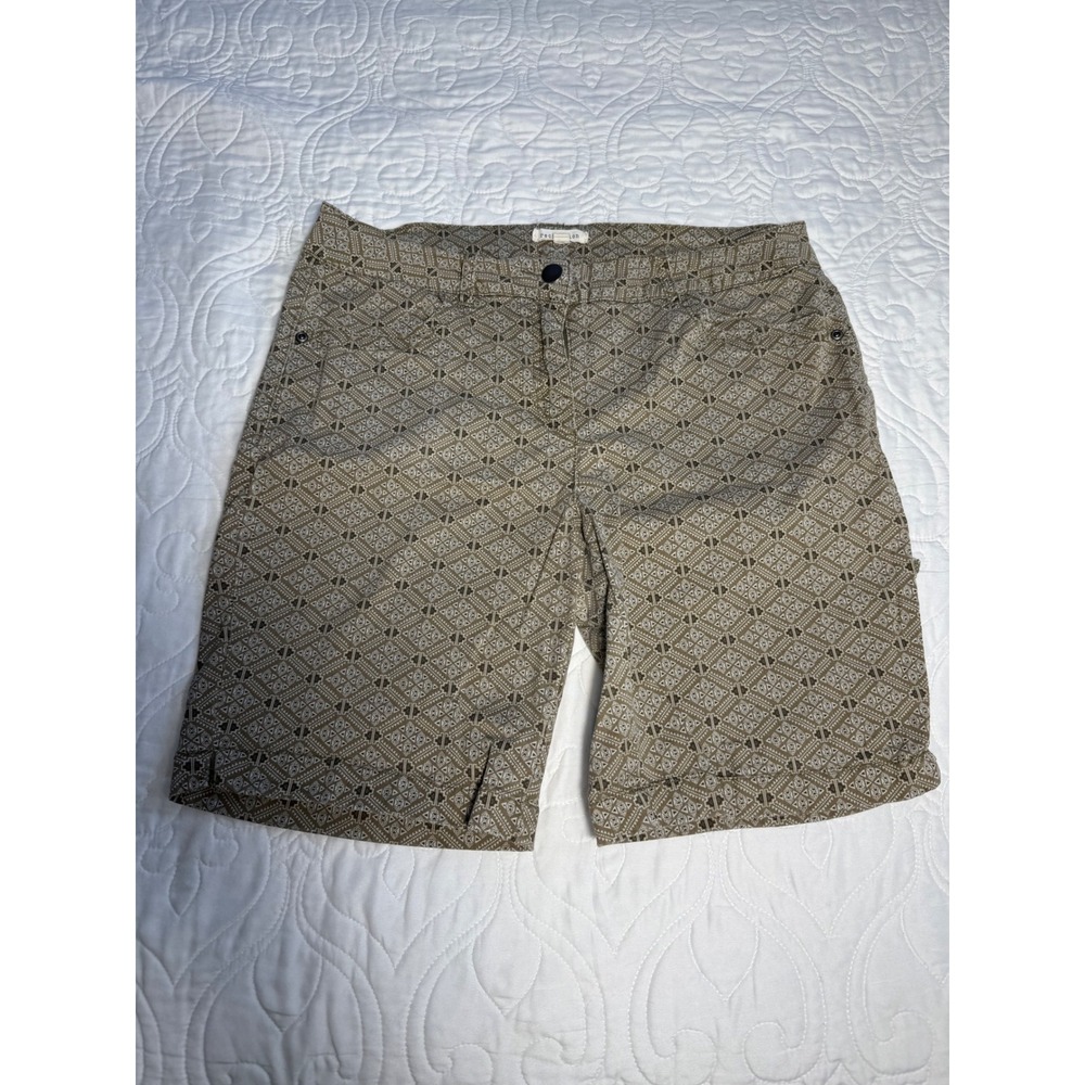 Recreation Bermuda Shorts Women's 8 Olive Green Geometric Diamond Stretch EUC